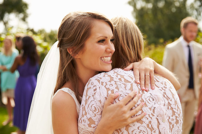Mother of the Bride Etiquette: What not to do